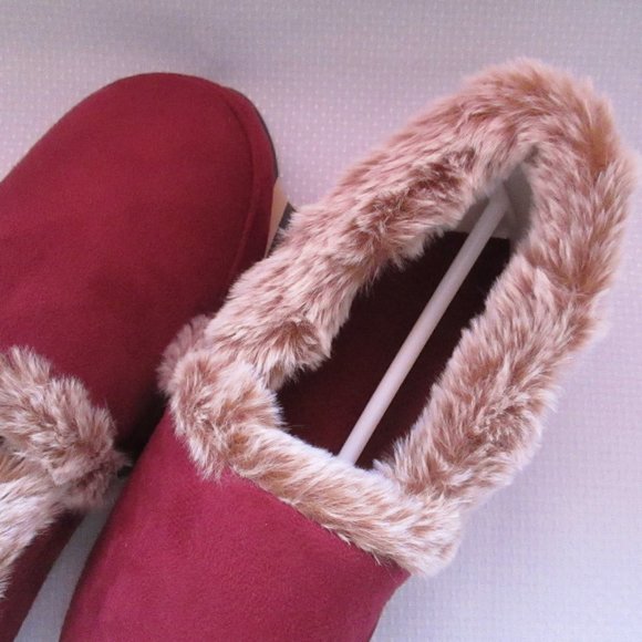 💕 WOMENS ISOTONER CHILI PEPPER CLOSED BACK SLIPPERS SIZE M 💕 - Picture 9 of 12